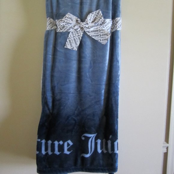 Juicy Couture Blue Throw Blanket 50"X70" - Picture 2 of 2